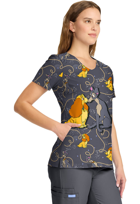 Polera Estampada Mujer TF626 LACN La dama y el vagabundo Tooniforms Cherokee