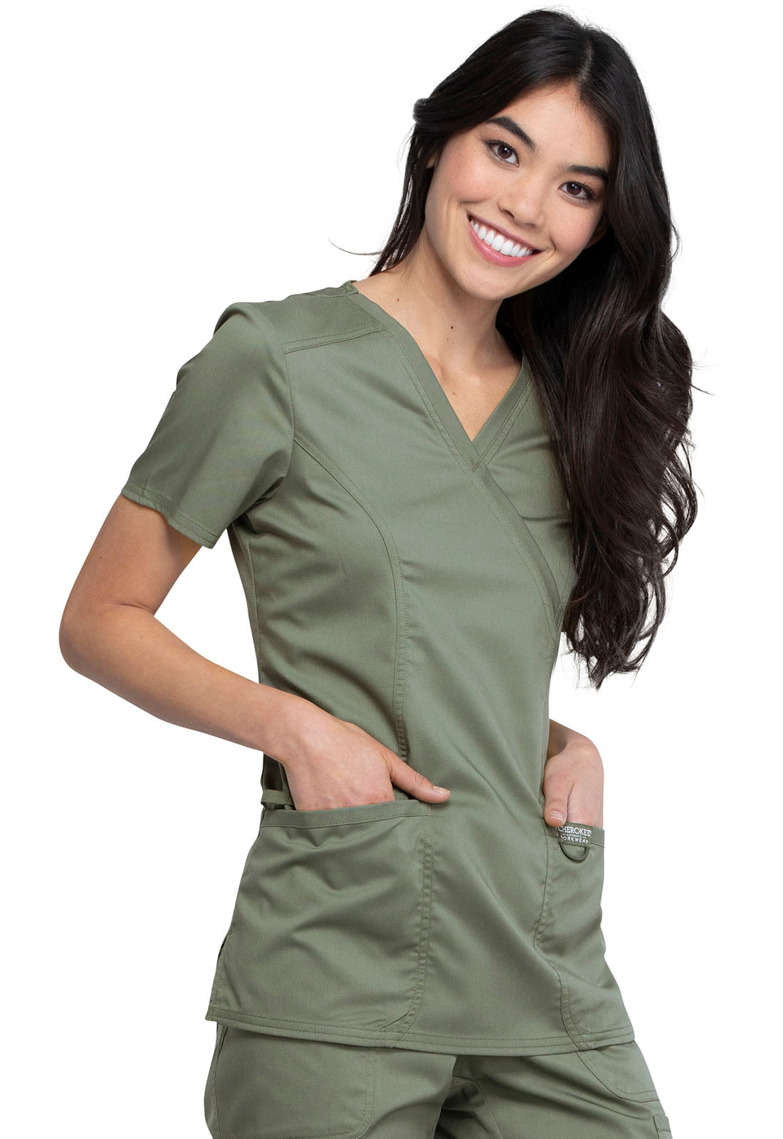 Polera Clínica Mujer Olivo WW610 Cherokee Revolution Workwear