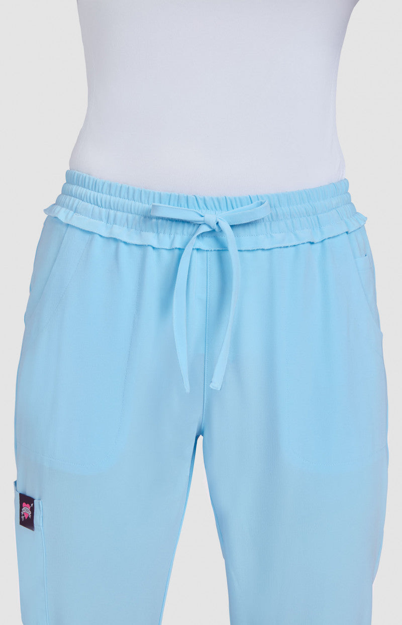Pantalón Clínico Mujer B706-191 Azul Cielo Betsey Johnson Bergamot