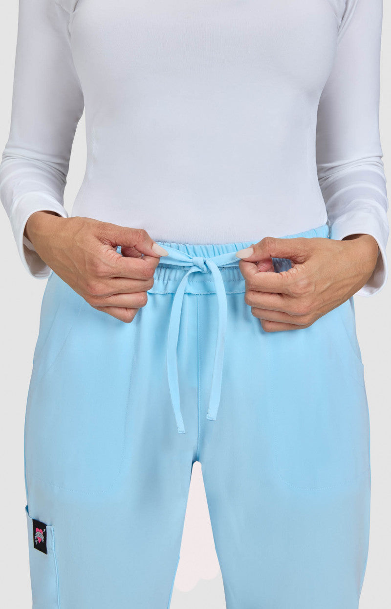 Pantalón Clínico Mujer B706-191 Azul Cielo Betsey Johnson Bergamot