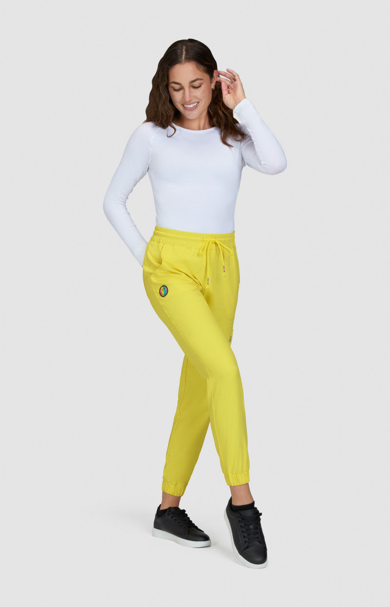 COLOR:Loving Yellow