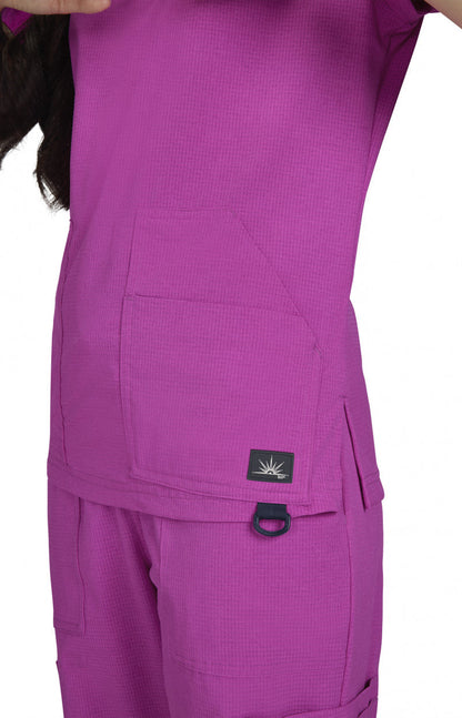 COLOR:Hibiscus Pink