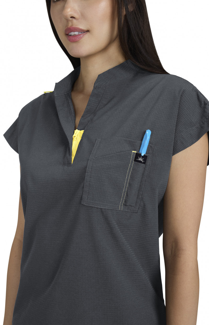 Top Clínico Mujer 1131-77 Gris Charcoal Solís x koi Catrin