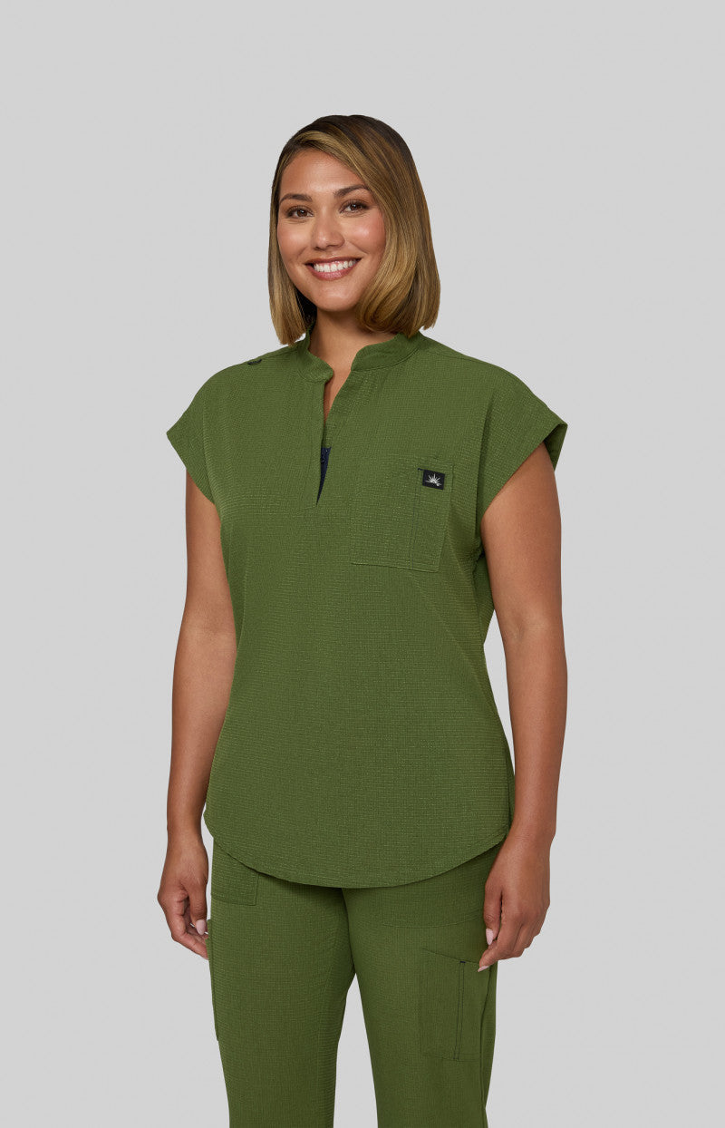 COLOR:Martini Olive