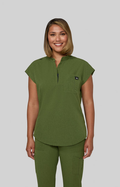 COLOR:Martini Olive