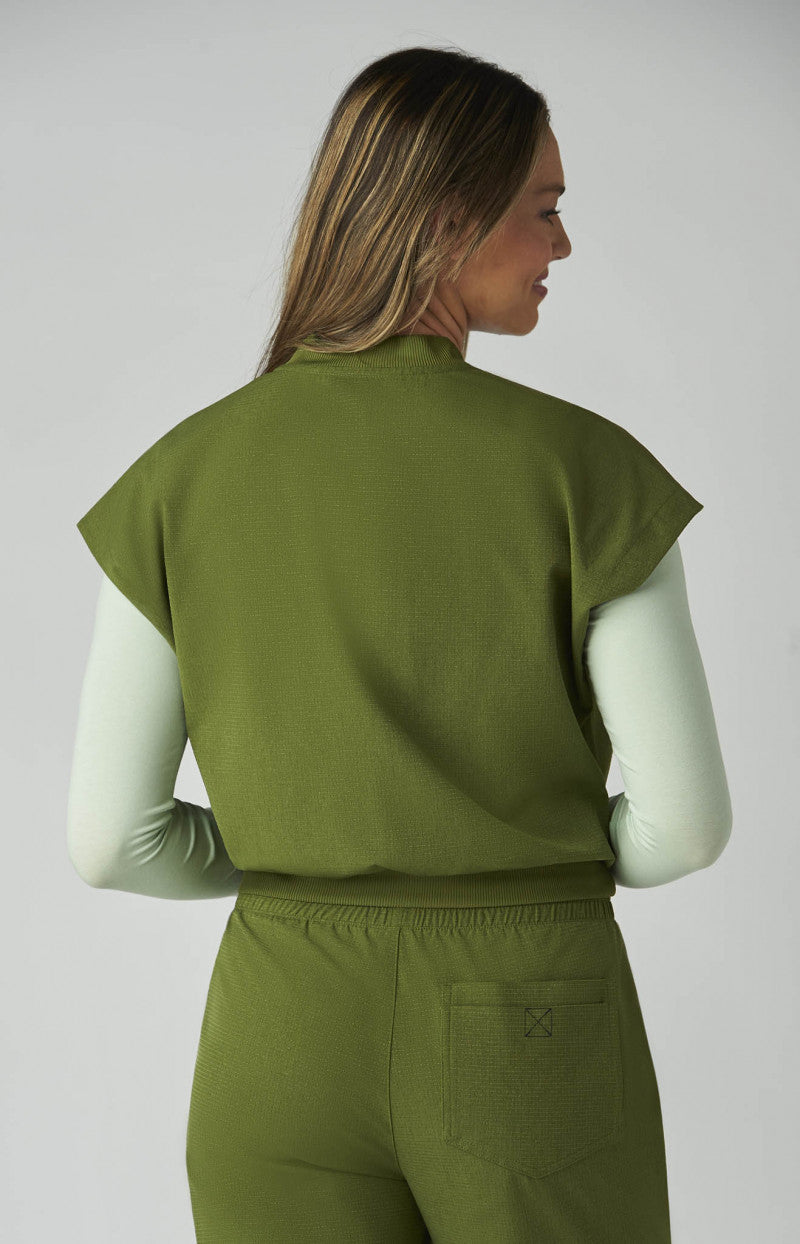 COLOR:Martini Olive