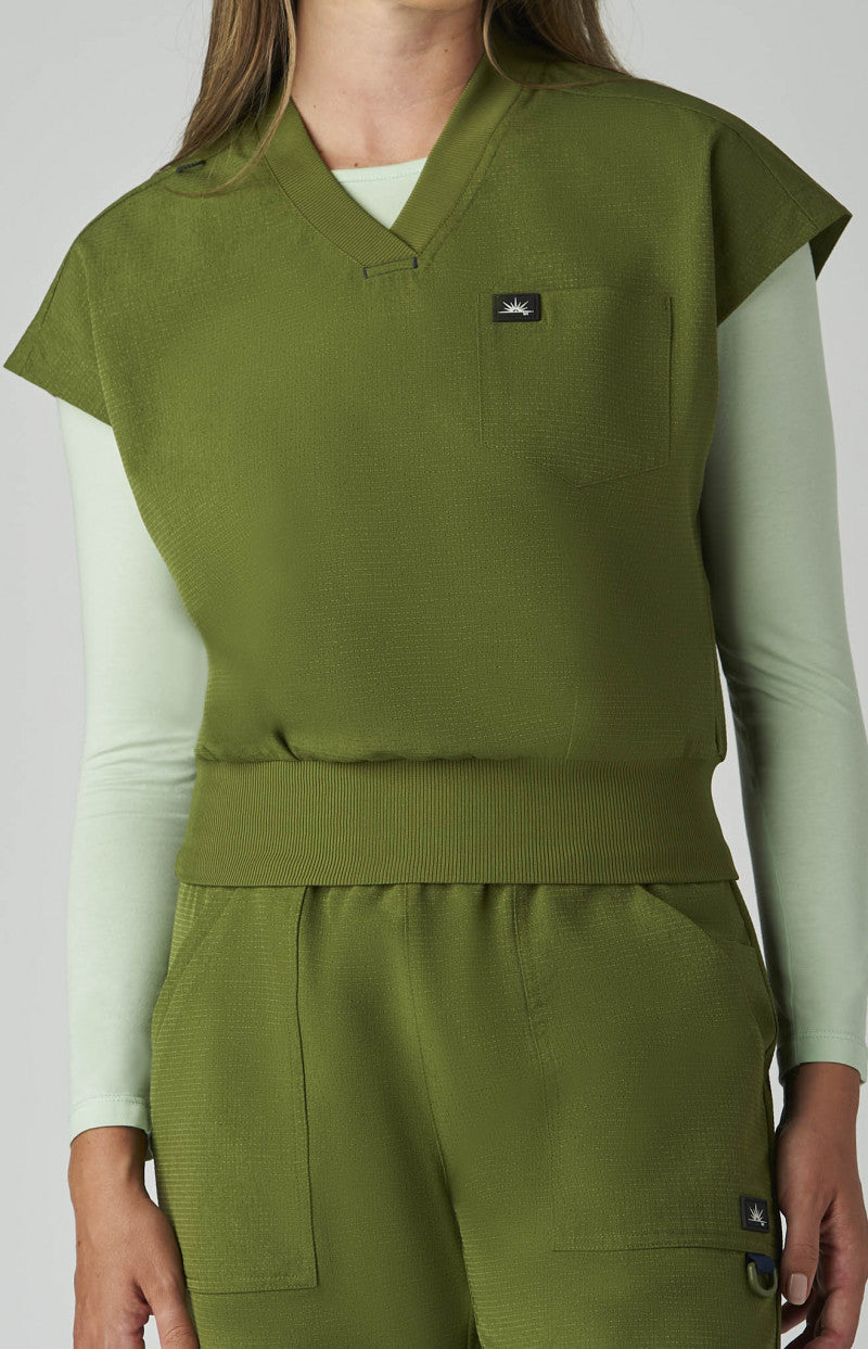 COLOR:Martini Olive