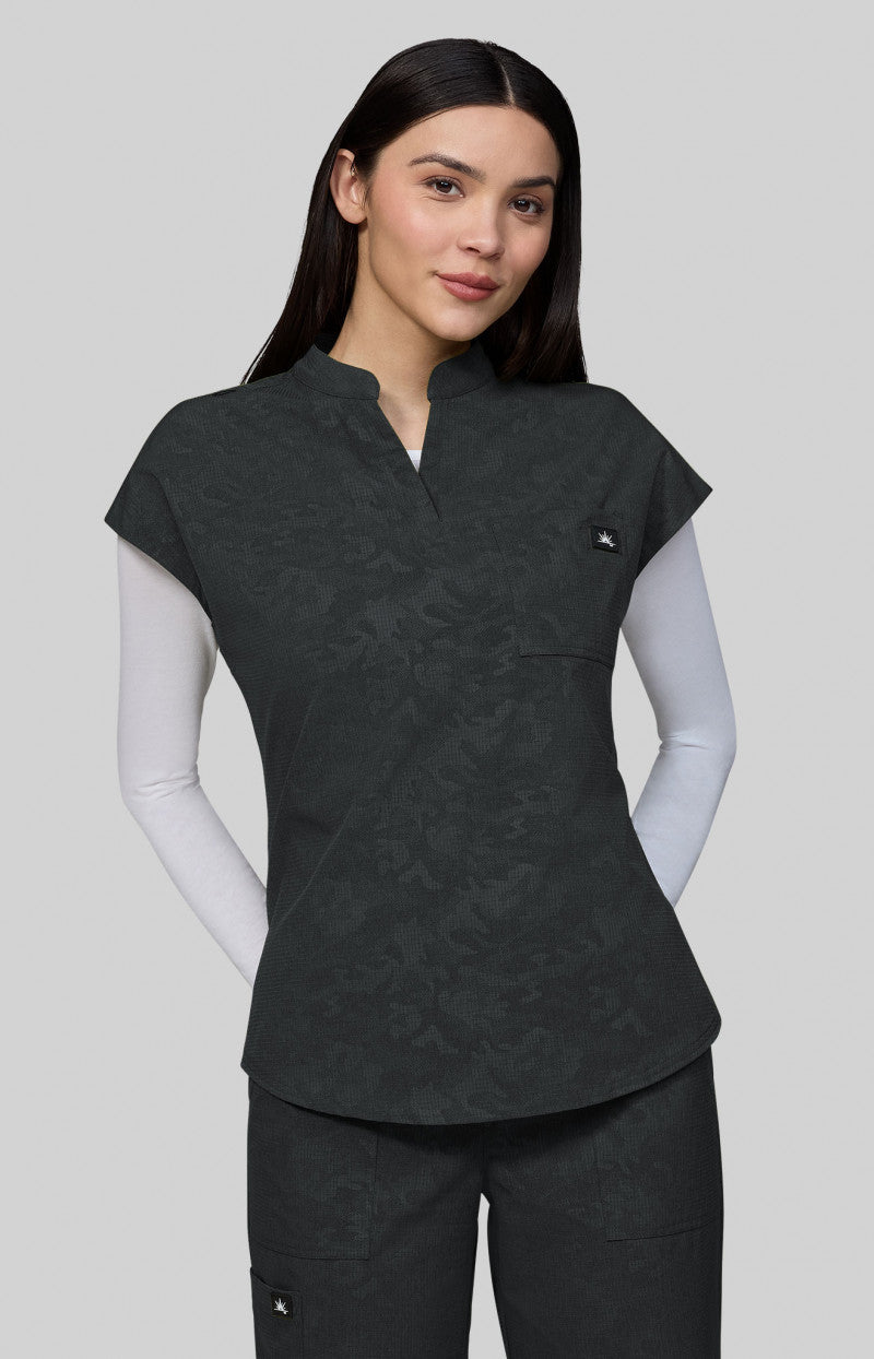 COLOR:Camo Black