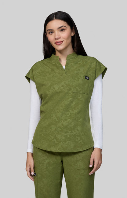COLOR:Camo Martini Olive