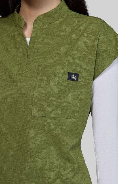 COLOR:Camo Martini Olive
