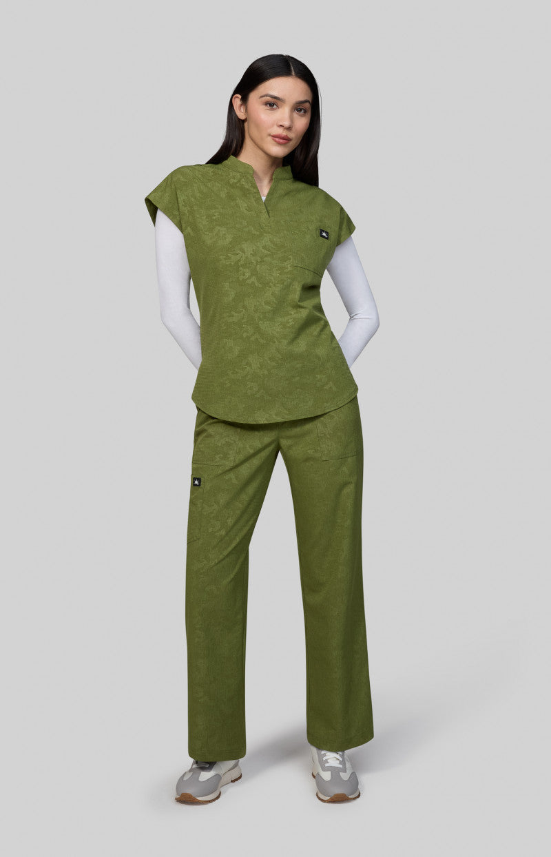 COLOR:Camo Martini Olive