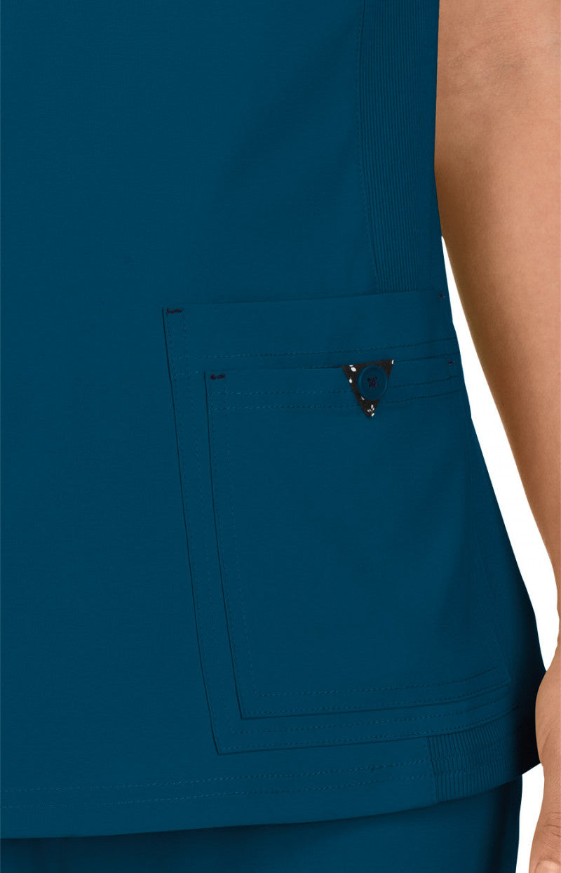 COLOR:Caribbean