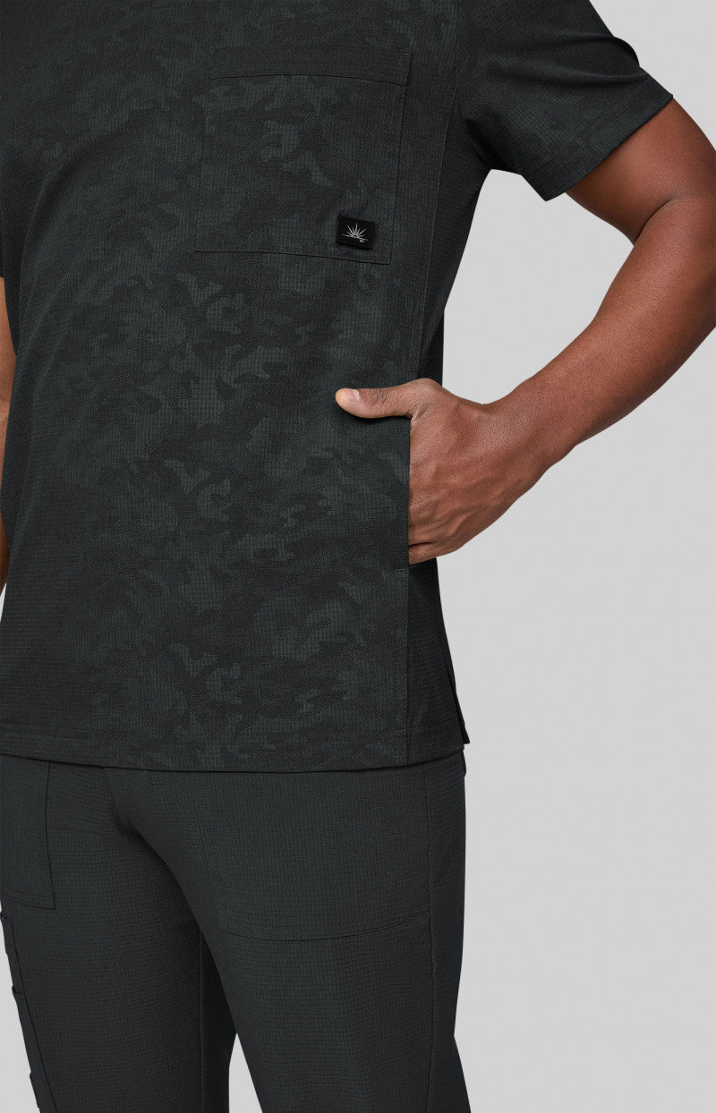 COLOR:Camo Black