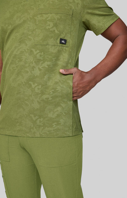 COLOR:Camo Martini Olive