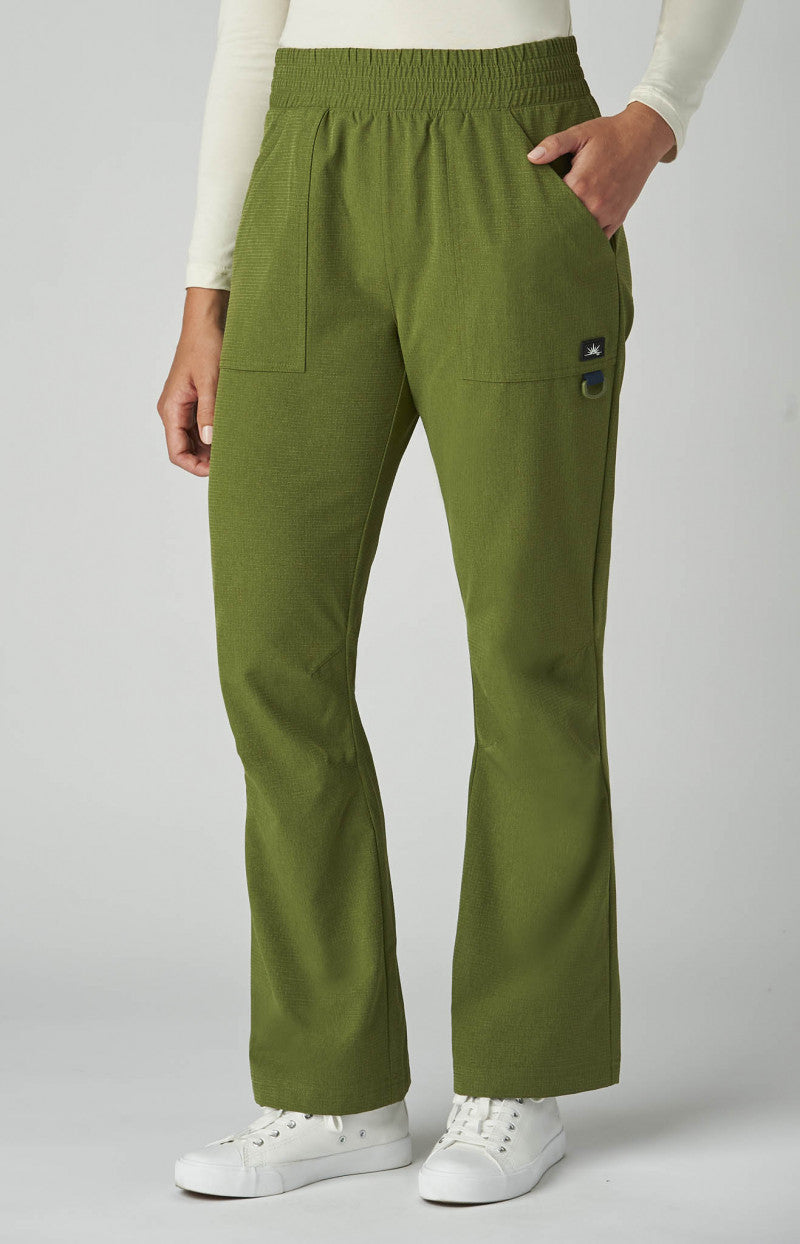 COLOR:Martini Olive