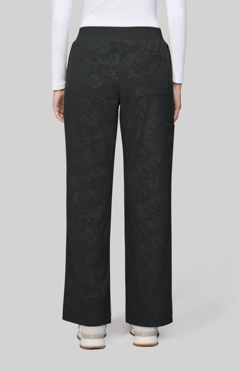 COLOR:Camo Black