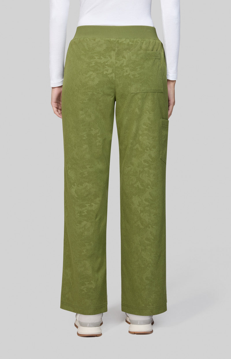 COLOR:Camo Martini Olive