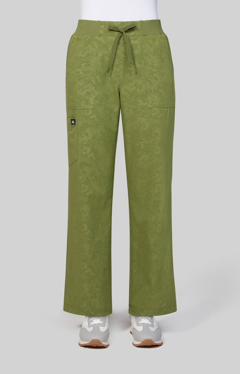 COLOR:Camo Martini Olive