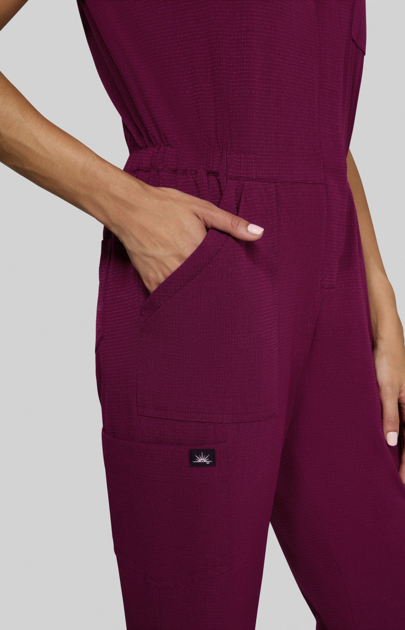 COLOR:Vino