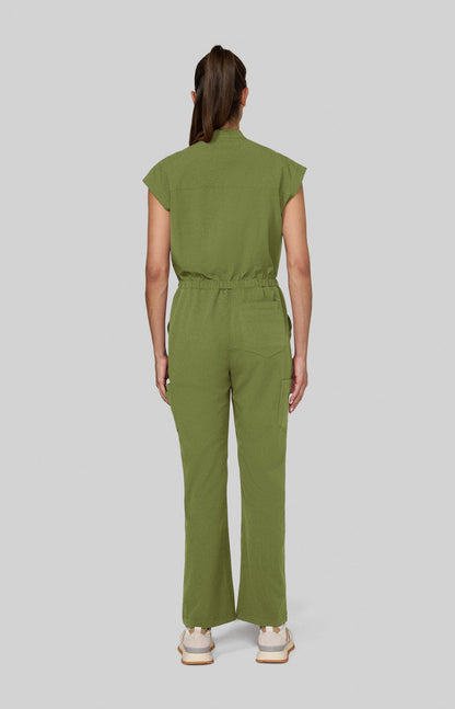 COLOR:Martini Olive