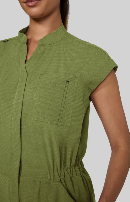 COLOR:Martini Olive