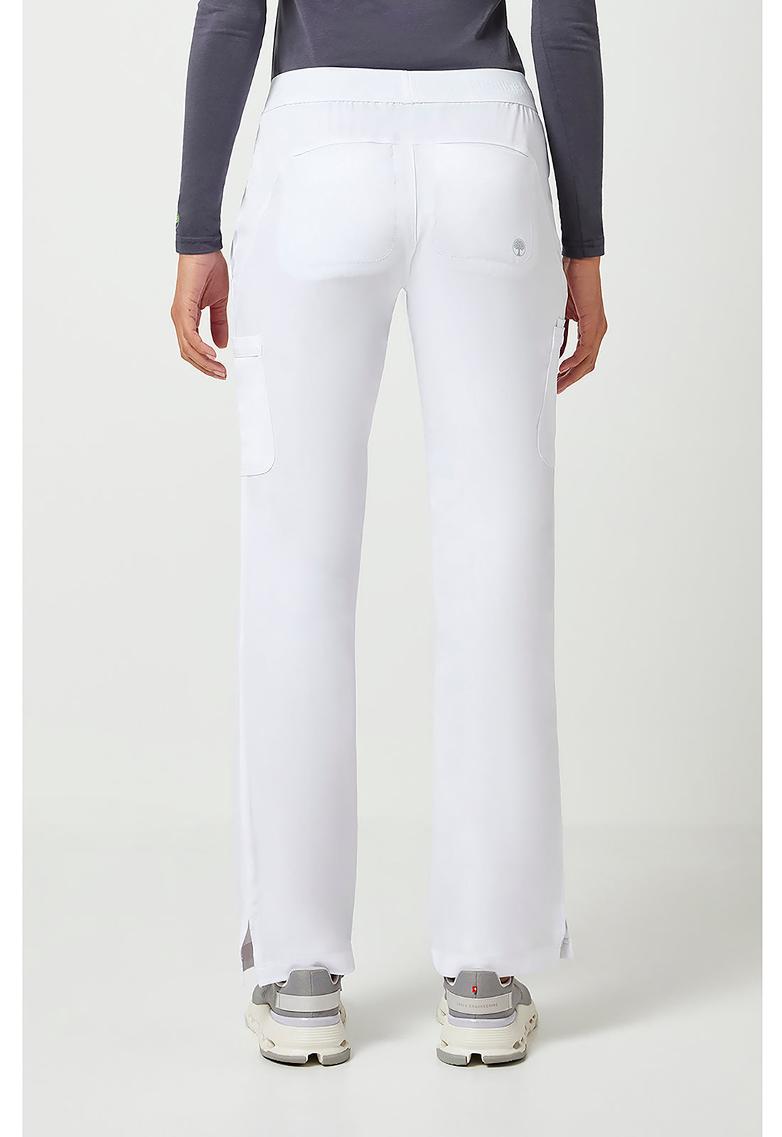 COLOR:WHITE