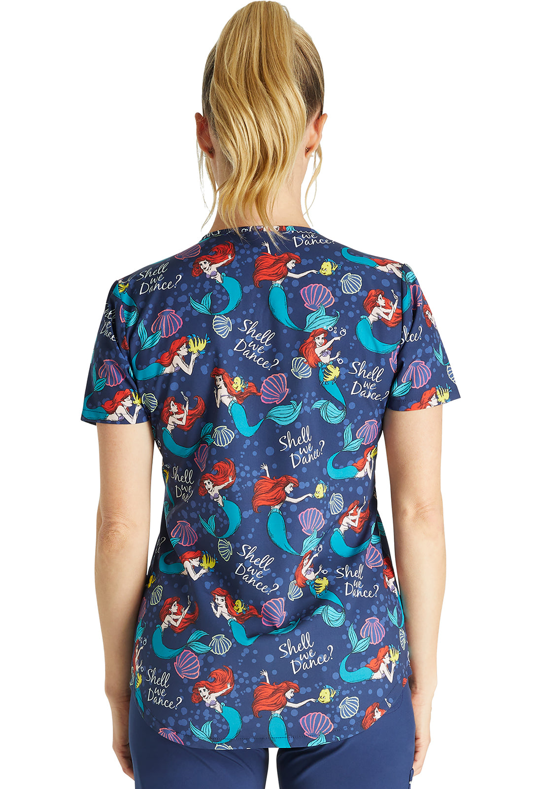 Polera Clínica Disney Mujer TF737 LMSH Estampado Sirenita Tooniforms