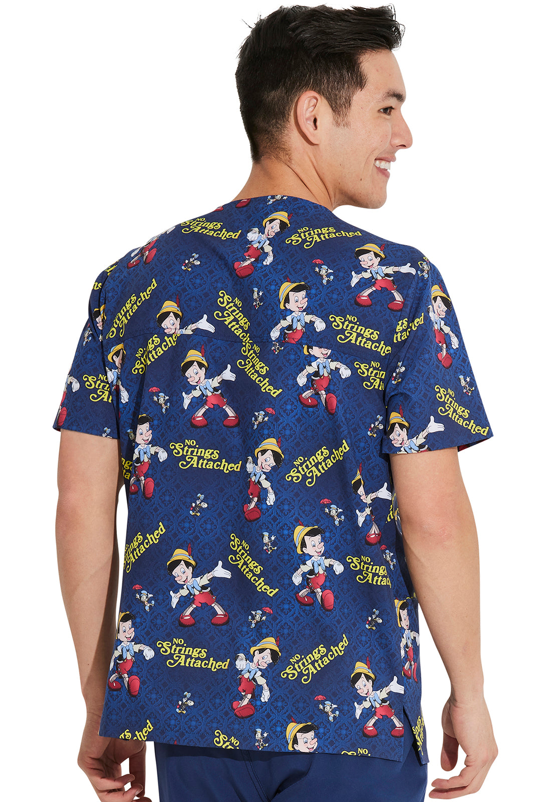 Polera Clínica Disney Hombre TF740 PINS Estampado Pinocho Tooniforms