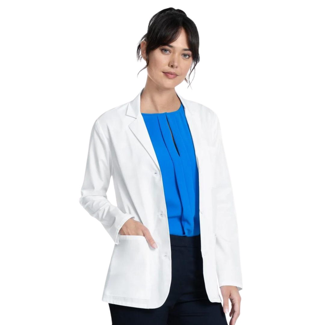 Bata clínica mujer Cherokee Blanca CK451, vista trasera - Uniformes Clínicos Sami