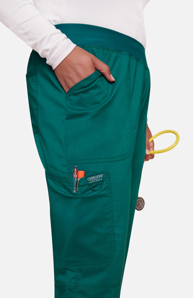 Pantalón Clínico Mujer Verde WW110 Cherokee Revolution Workwear