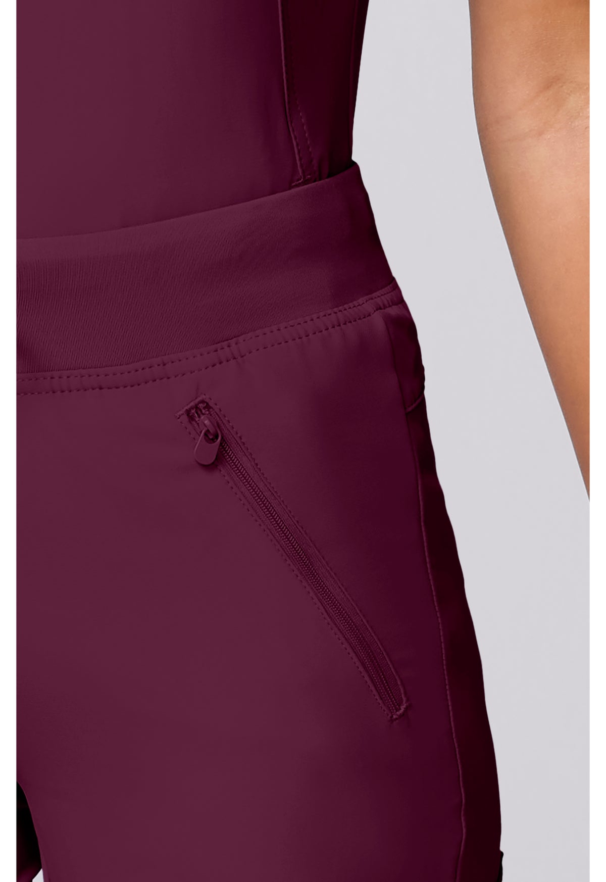 COLOR:burdeo