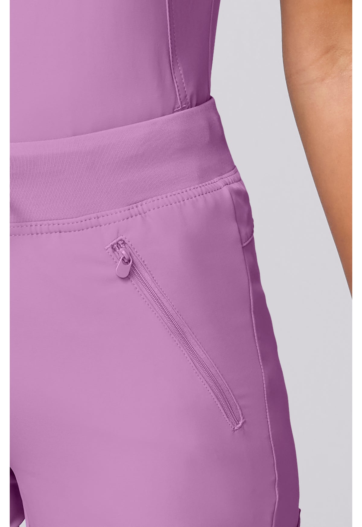 COLOR:LILA