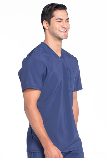 Polera clínica hombre azul marino Cherokee Infinity NYPS Legacy, vista trasera - Uniformes Clínicos Sami