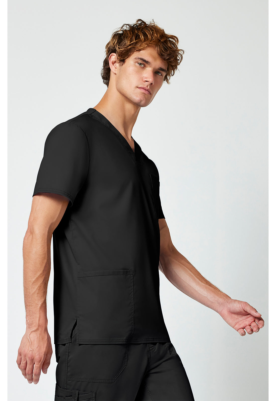 Polera clínica hombre Cherokee Revolution Workwear WW670, vista trasera - Uniformes Clínicos Sami