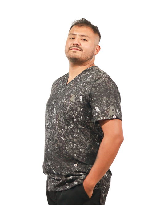 Polera clínica hombre Crazy Medicine Estampados - Uniformes Clínicos Sami