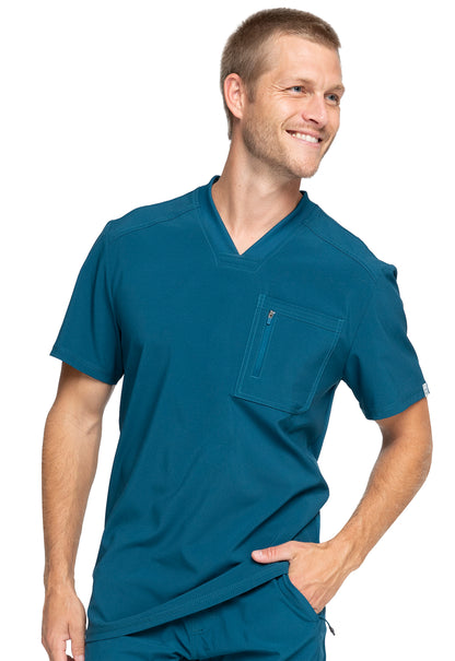 Polera clínica hombre petróleo Cherokee Infinity CK910a Caribean CAPS, vista trasera - Uniformes Clínicos Sami