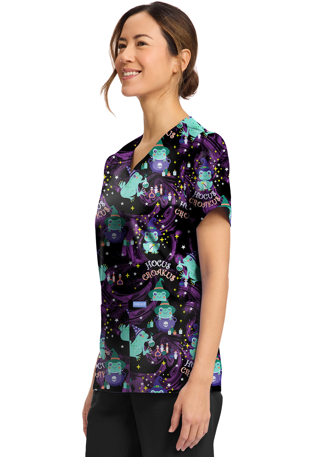 Polera clínica mujer Cherokee Estampada Ck856 HCCK, detalle 2 - Uniformes Clínicos Sami