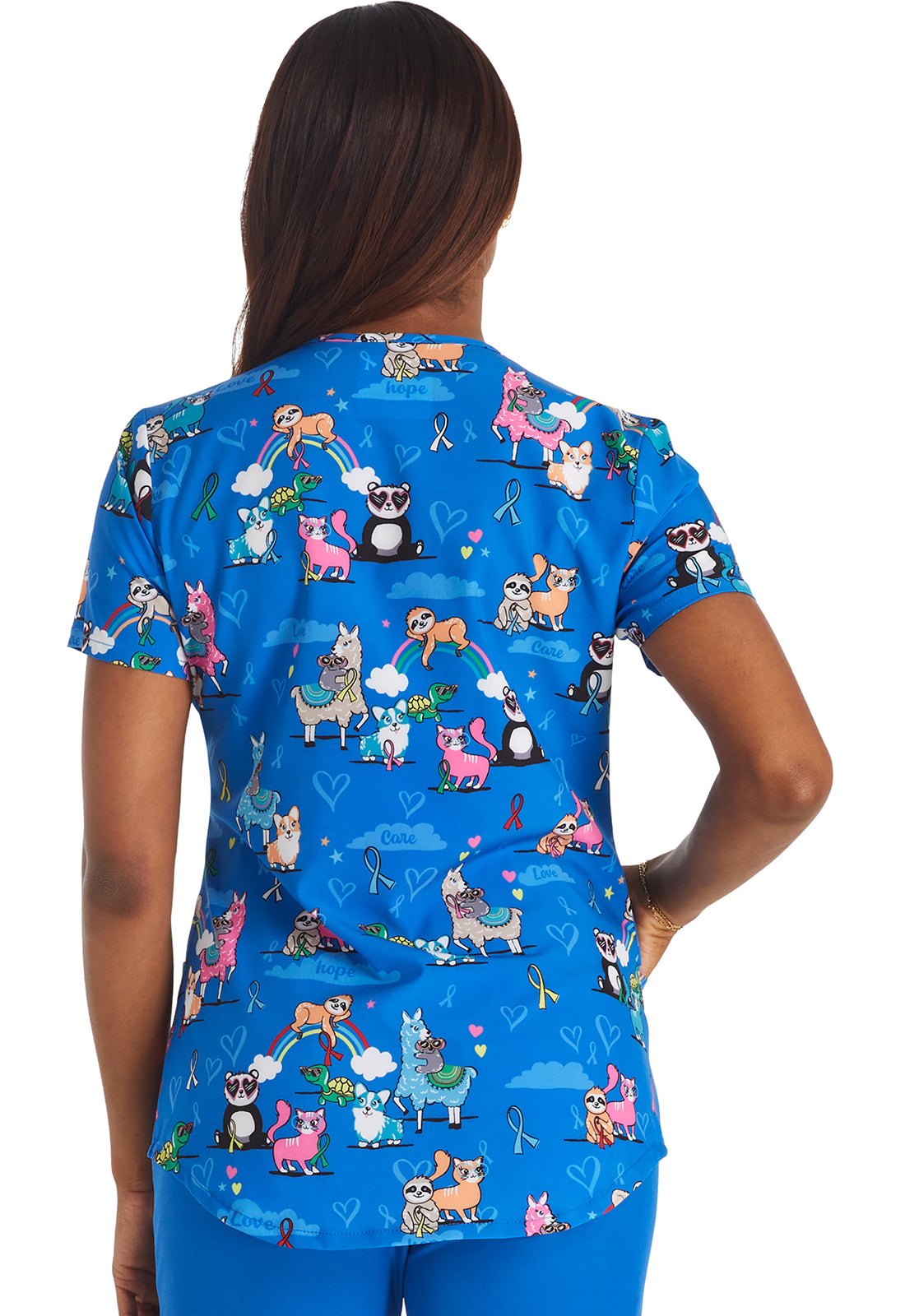 Polera clínica mujer Cherokee Estampada LVCS CK637, vista trasera - Uniformes Clínicos Sami
