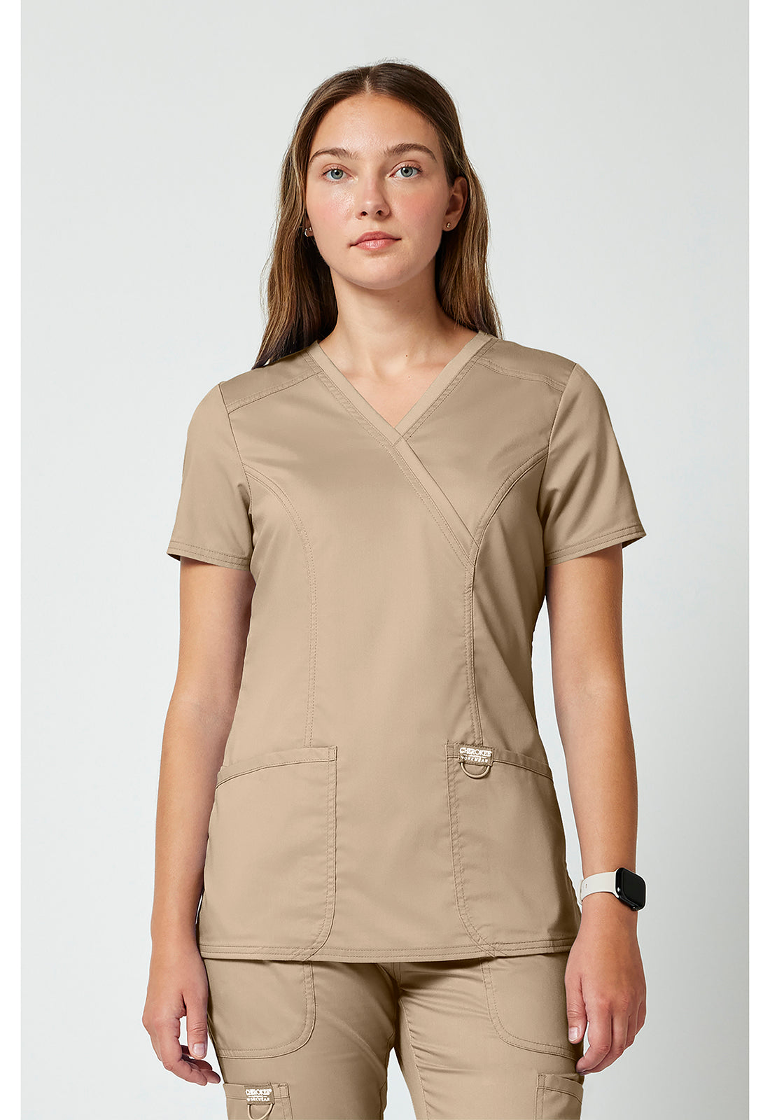 Polera clínica mujer Cherokee Revolution Workwear WW610, detalle 11 - Uniformes Clínicos Sami