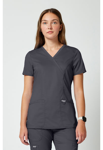 Polera clínica mujer Cherokee Revolution Workwear WW610, detalle 15 - Uniformes Clínicos Sami