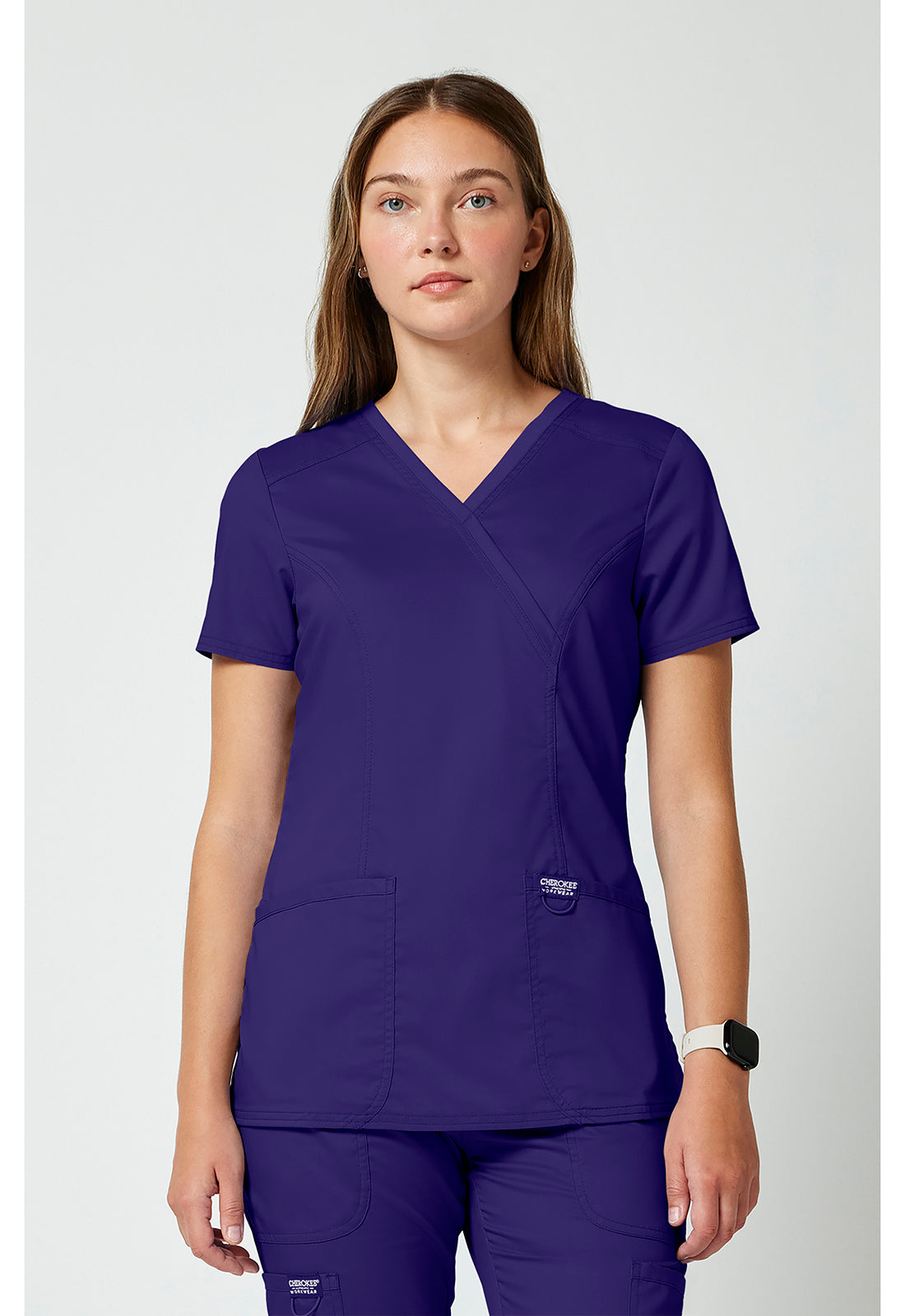 Polera clínica mujer Cherokee Revolution Workwear WW610, detalle 6 - Uniformes Clínicos Sami