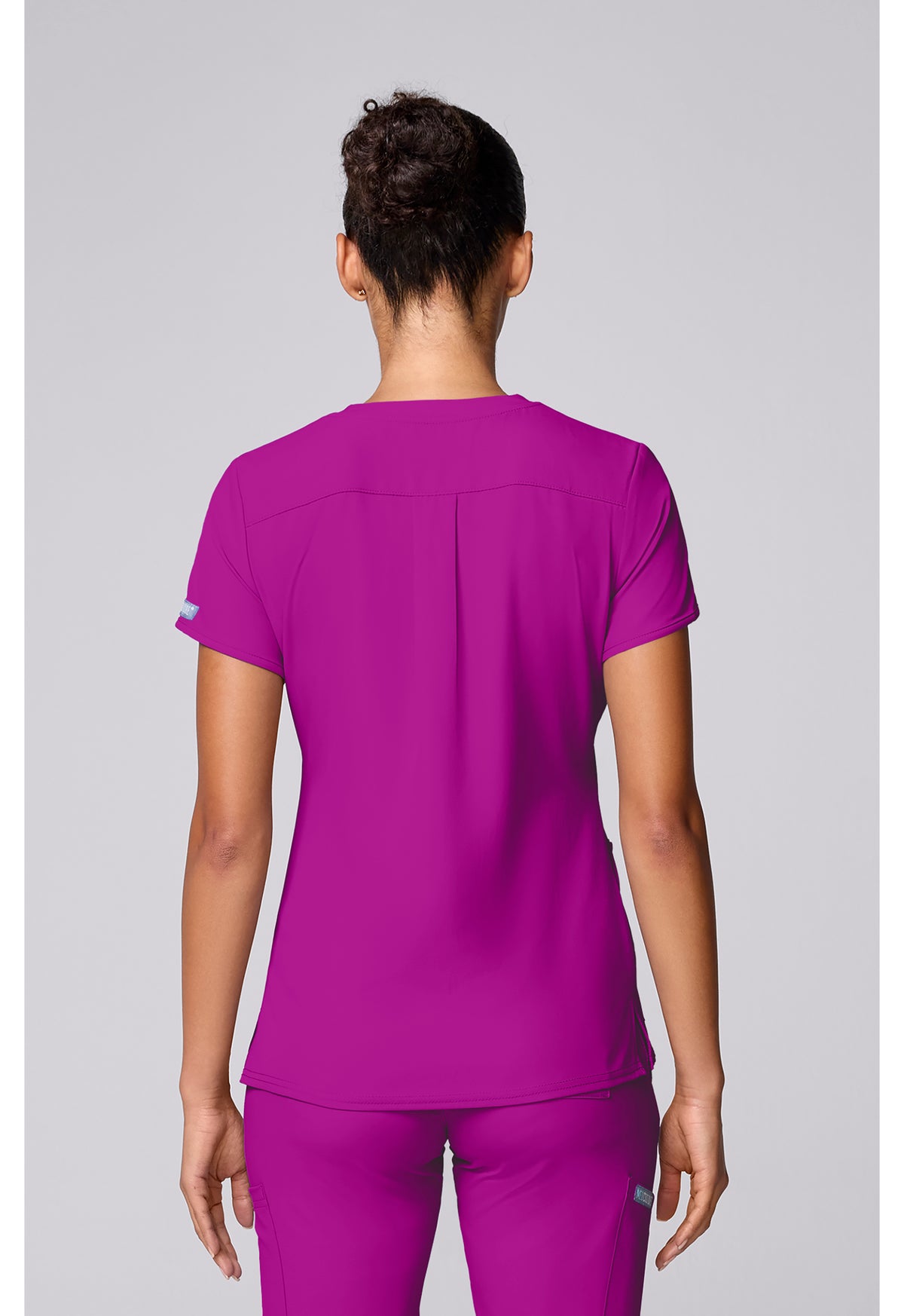 COLOR:fucsia