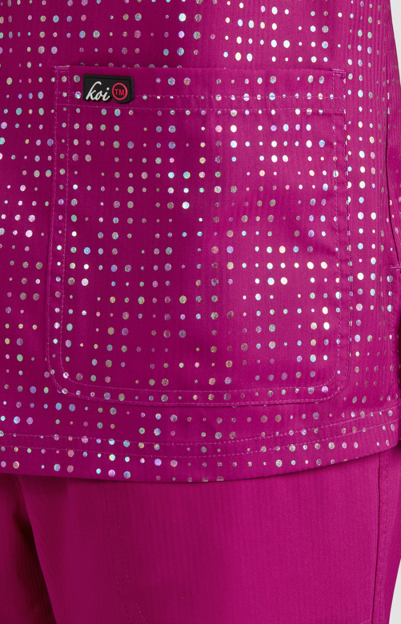 Polera clínica mujer rosa Estampada 1082PR-IAP Velora, detalle 3 - Uniformes Clínicos Sami