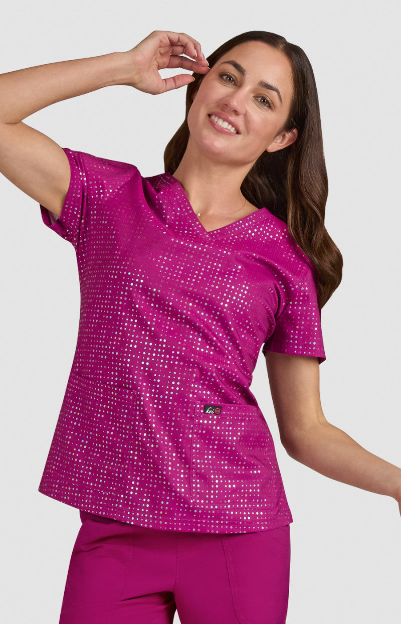 Polera clínica mujer rosa Estampada 1082PR-IAP Velora, vista trasera - Uniformes Clínicos Sami