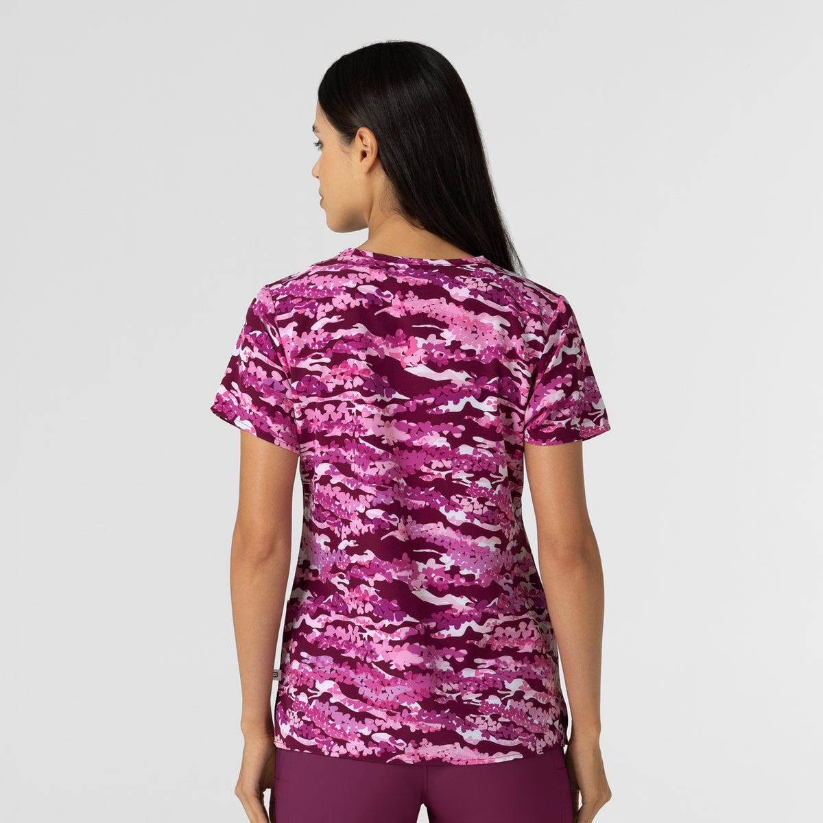 Polera clínica mujer WonderWink estampada CMCS 6147, vista trasera - Uniformes Clínicos Sami