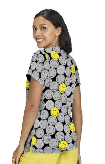 COLOR:Smiling All Around