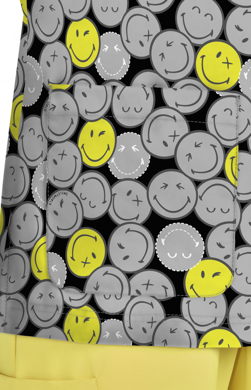 COLOR:Smiling All Around