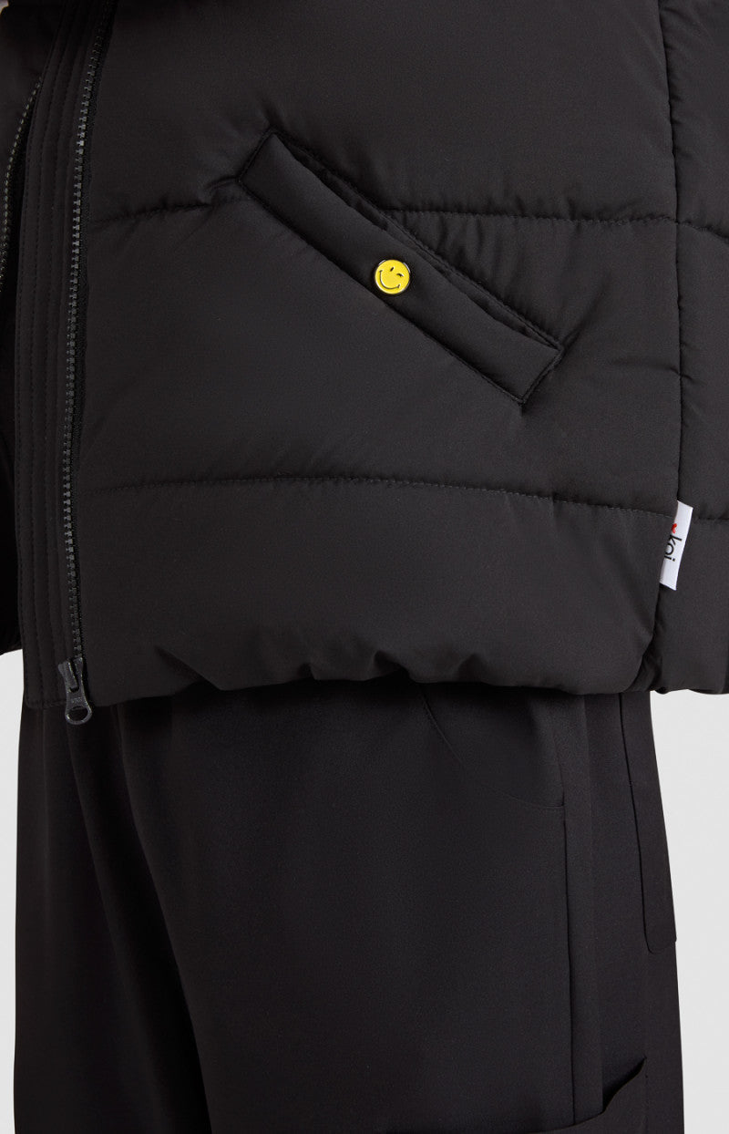 COLOR:Black