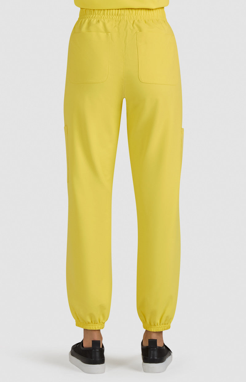 COLOR:Loving Yellow