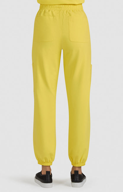 COLOR:Loving Yellow